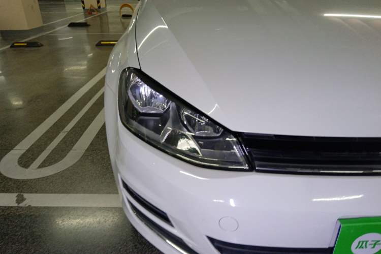 Used Volkswagen Golf 2014 1.4TSI Automatic Luxury Model Right Front Headlight