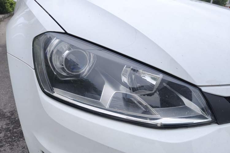 Used Volkswagen Golf 2014 1.4TSI Automatic Comfort Model Right Front Headlight