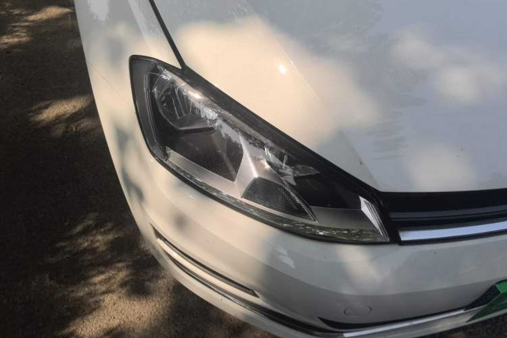 Used Volkswagen Golf 2014 1.4TSI Automatic Luxury Model Right Front Headlight