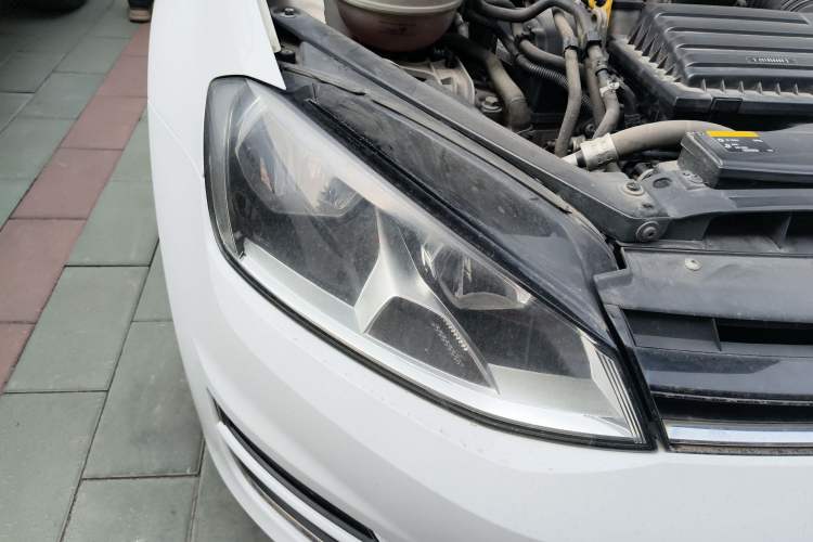 Used Volkswagen Golf 2014 1.4TSI Automatic Comfort Model Right Front Headlight