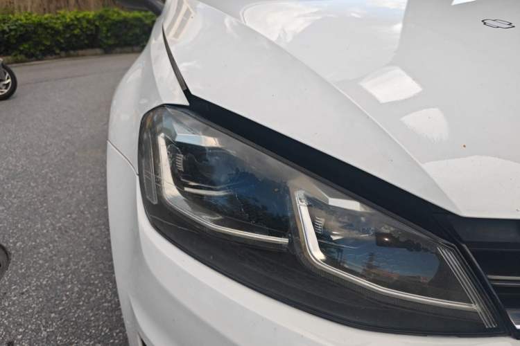 Used Volkswagen Golf 2014 1.4TSI Automatic Luxury Model Right Front Headlight