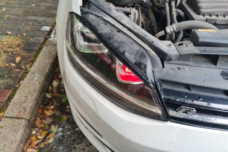 Used Volkswagen Golf 2014 1.4TSI Automatic Flagship Model Right Front Headlight