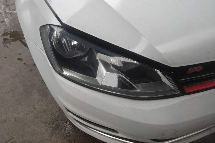 Used Volkswagen Golf 2014 1.6L Automatic Fashion Model Right Front Headlight