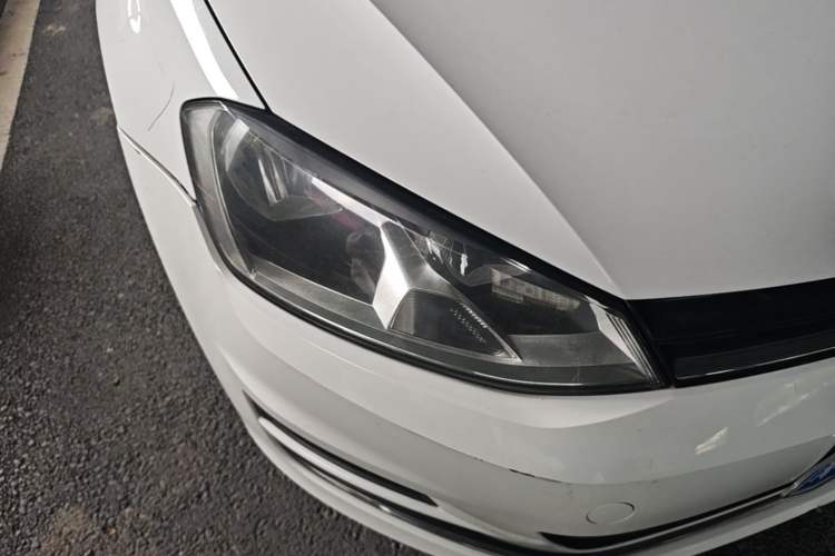 Used Volkswagen Golf 2014 1.6L Automatic Fashion Model Right Front Headlight