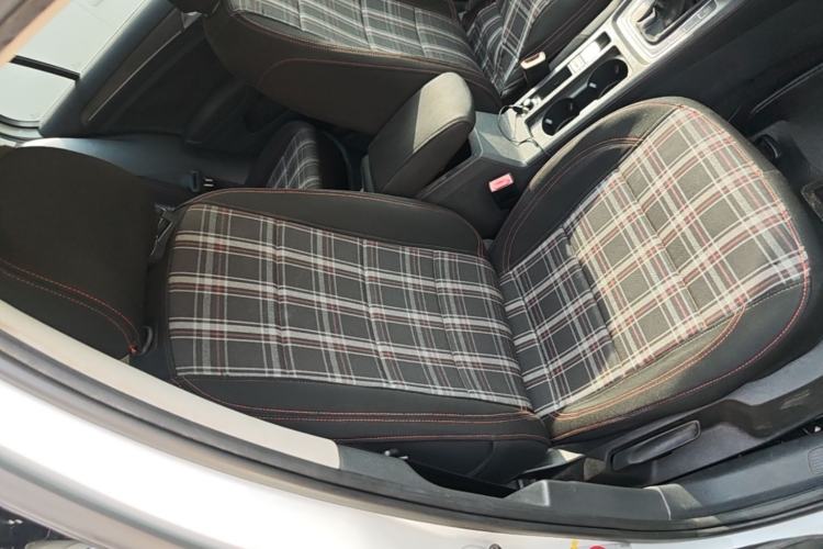 Used Volkswagen Golf 2014 1.4TSI Automatic Comfort Model Right Front Seat