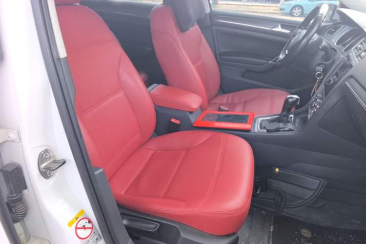 Used Volkswagen Golf 2014 1.4TSI Automatic Comfort Model Right Front Seat
