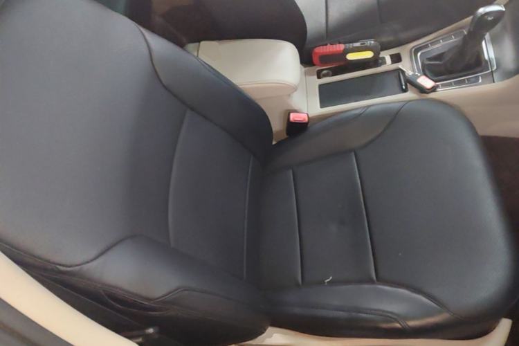 Used Volkswagen Golf 2014 1.6L Automatic Comfort Model Right Front Seat