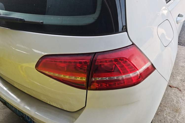 Used Volkswagen Golf 2014 1.4TSI Automatic Comfort Model Right Rear Taillight