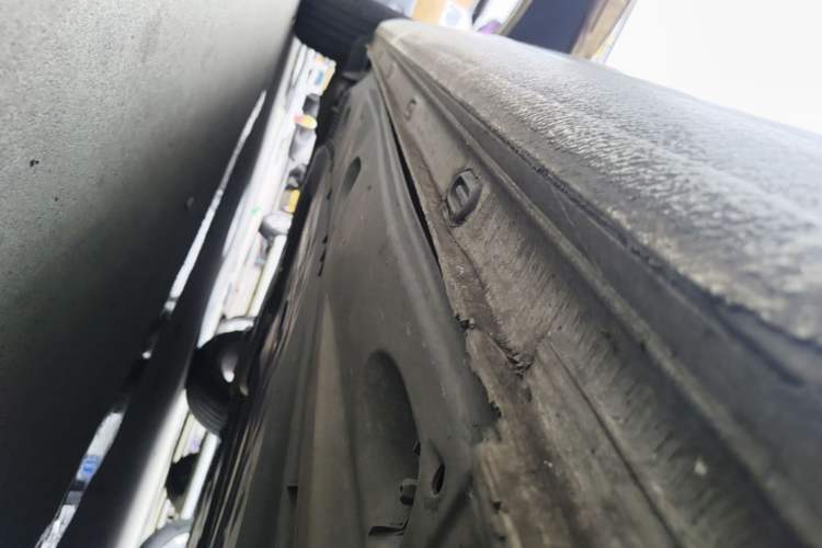 Used Volkswagen Golf 2014 1.4TSI Automatic Luxury Model Right Side Sill