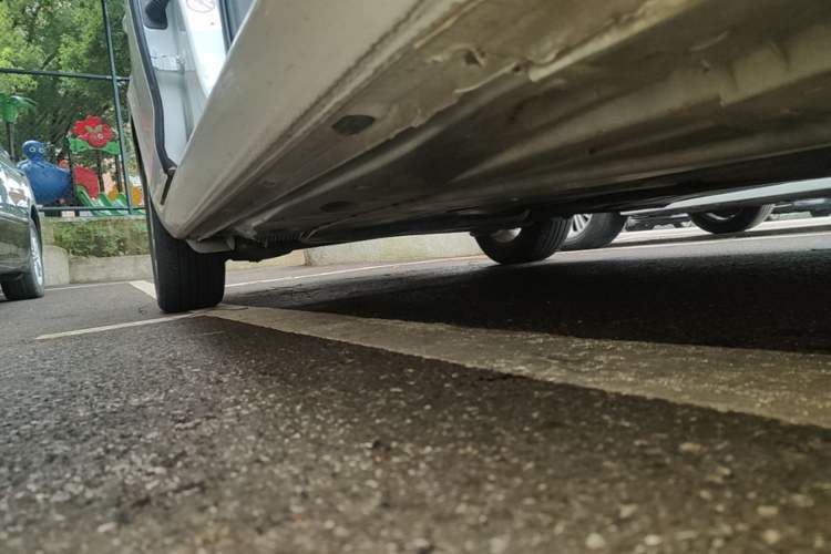Used Volkswagen Golf 2014 1.4TSI Automatic Comfort Model Right Side Sill