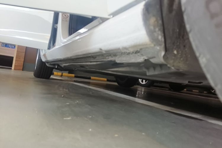 Used Volkswagen Golf 2014 1.6L Automatic Comfort Model Right Side Sill
