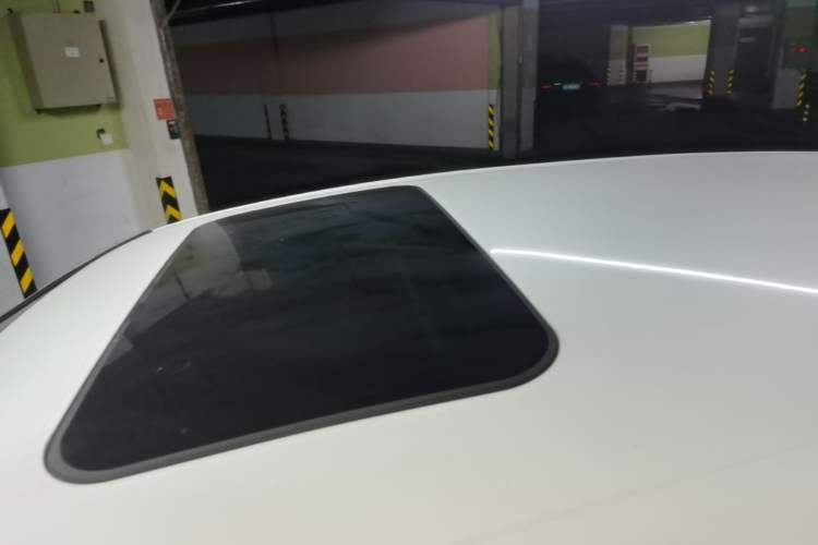 Used Volkswagen Golf 2014 1.6L Automatic Comfort Model Roof