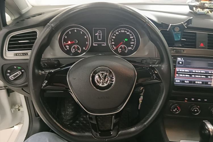 Used Volkswagen Golf 2014 1.4TSI Automatic Comfort Model Steering Wheel