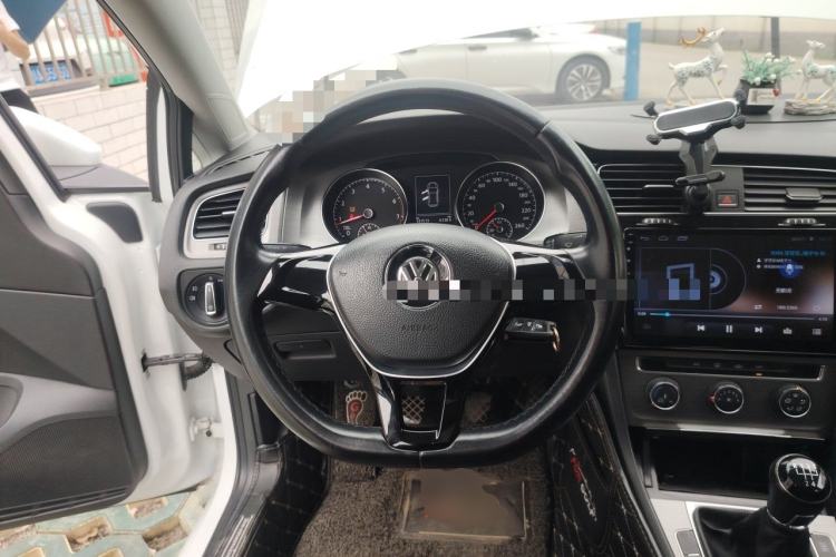 Used Volkswagen Golf 2014 1.4 TSI Manual Comfort Model Steering Wheel