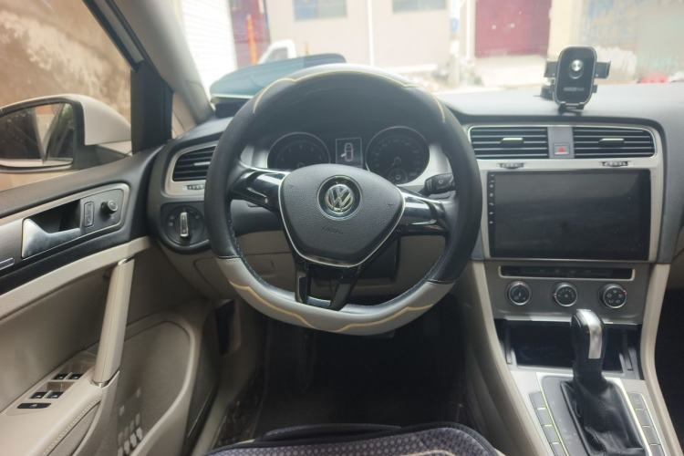 Used Volkswagen Golf 2014 1.4TSI Automatic Comfort Model Steering Wheel