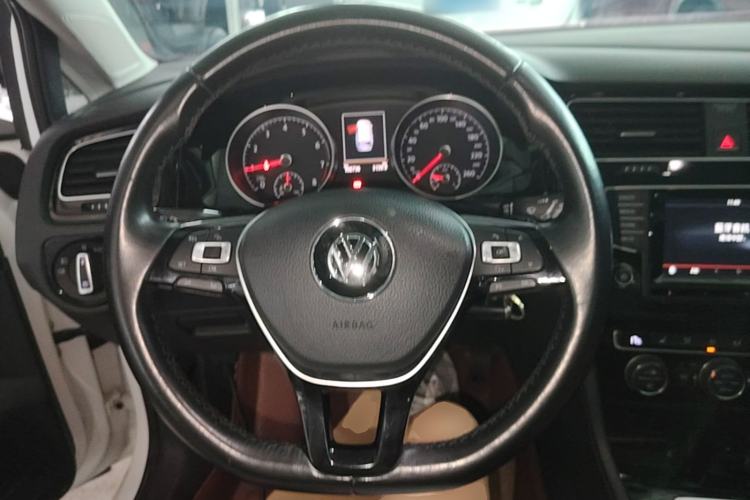 Used Volkswagen Golf 2014 1.4TSI Luxury Travel Edition Steering Wheel