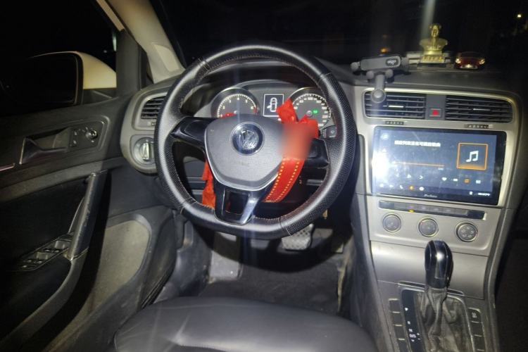 Used Volkswagen Golf 2014 1.4TSI Automatic Comfort Model Steering Wheel