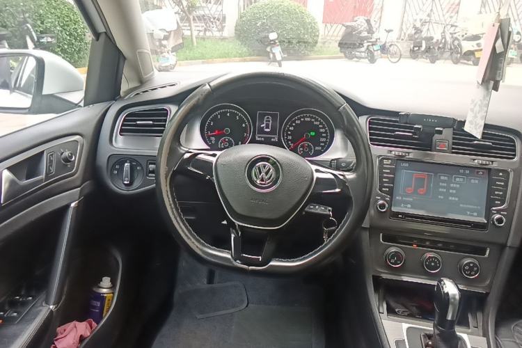 Used Volkswagen Golf 2014 1.4TSI Automatic Comfort Model Steering Wheel
