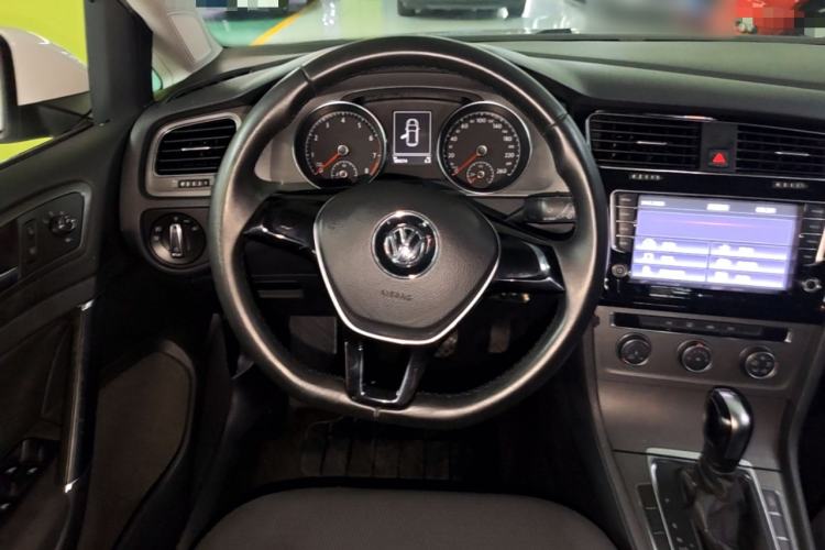 Used Volkswagen Golf 2014 1.4TSI Automatic Comfort Model Steering Wheel