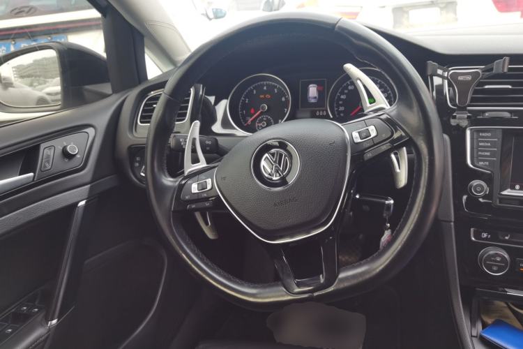 Used Volkswagen Golf 2014 1.4TSI Luxury Travel Edition Steering Wheel