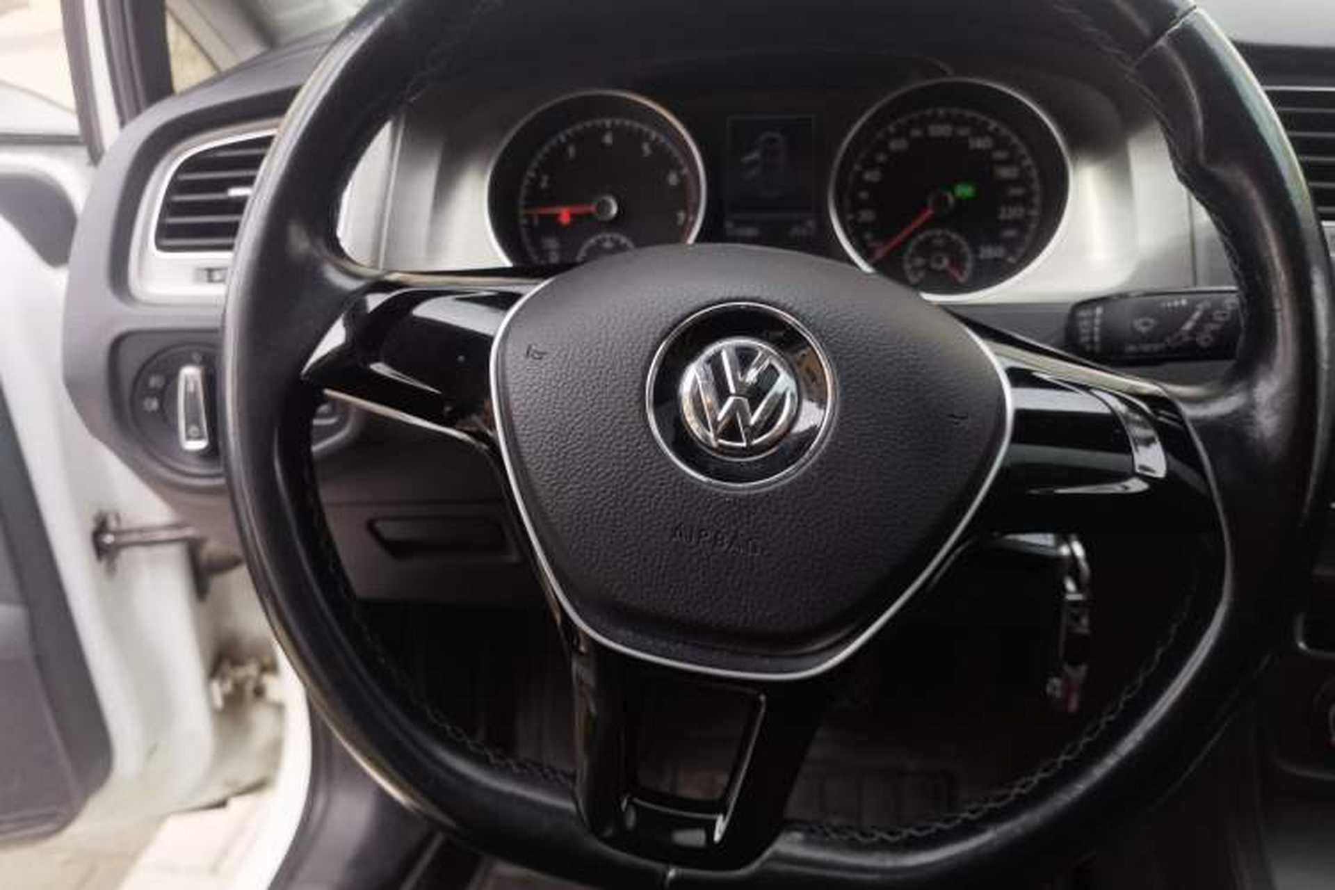 Used Volkswagen Golf 2014 1.6L Automatic Comfort Model Steering Wheel
