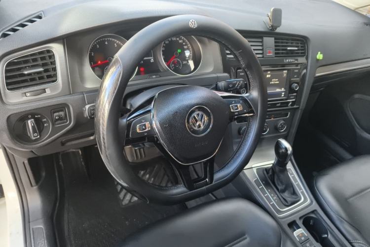 Used Volkswagen Golf 2014 1.4TSI Automatic Comfort Model Steering Wheel