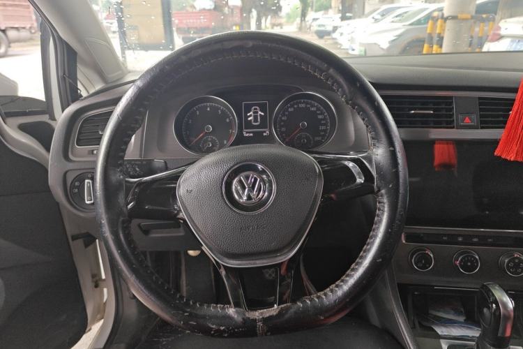 Used Volkswagen Golf 2014 1.4TSI Automatic Comfort Model Steering Wheel