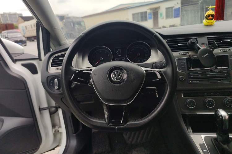 Used Volkswagen Golf 2014 1.4TSI Automatic Comfort Model Steering Wheel