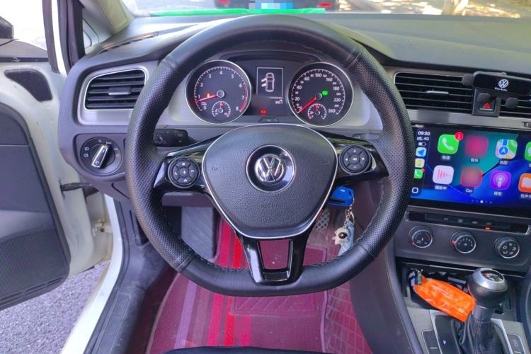 Used Volkswagen Golf 2014 1.4TSI Automatic Comfort Model Steering Wheel