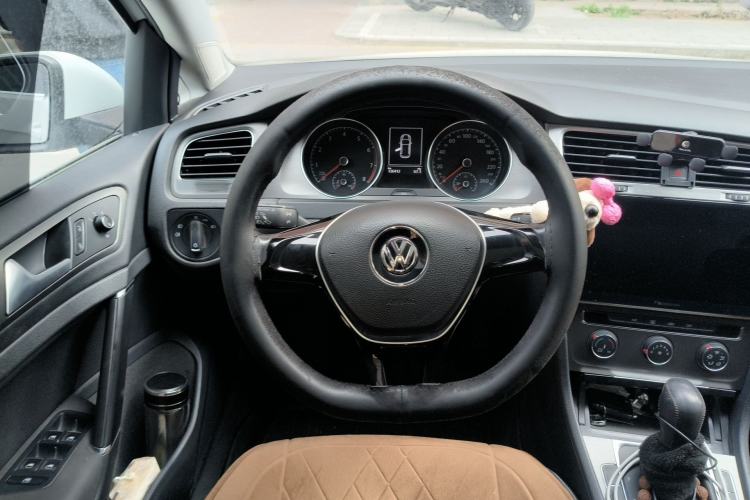 Used Volkswagen Golf 2014 1.4TSI Automatic Comfort Model Steering Wheel