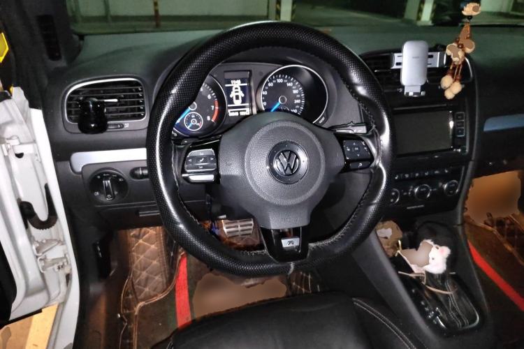 Used Volkswagen Golf 2014 2.0 TSI R Convertible Steering Wheel
