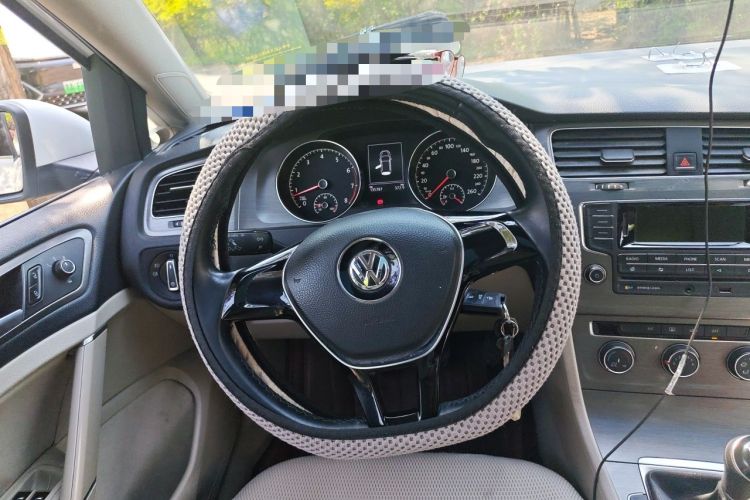 Used Volkswagen Golf 2014 1.4 TSI Manual Comfort Model Steering Wheel