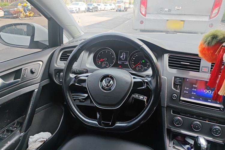 Used Volkswagen Golf 2014 1.4TSI Automatic Comfort Model Steering Wheel