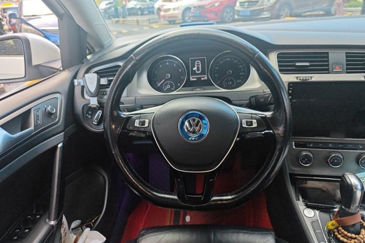 Used Volkswagen Golf 2014 1.4TSI Automatic Luxury Model Steering Wheel