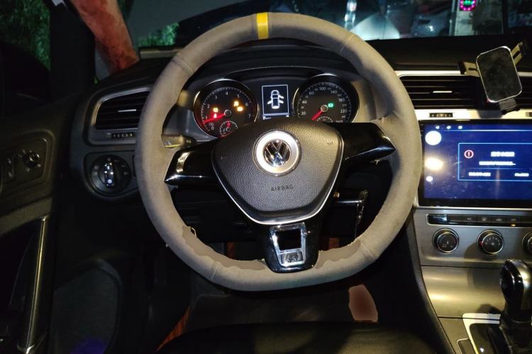 Used Volkswagen Golf 2014 1.4TSI Automatic Comfort Model Steering Wheel