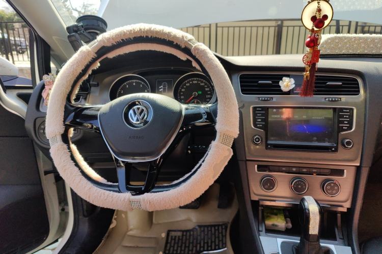 Used Volkswagen Golf 2014 1.4TSI Automatic Comfort Model Steering Wheel