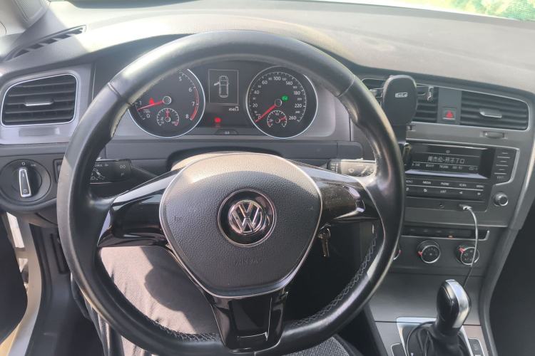 Used Volkswagen Golf 2014 1.4TSI Automatic Comfort Model Steering Wheel