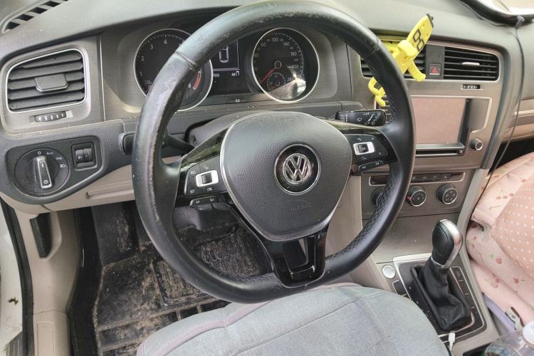 Used Volkswagen Golf 2014 1.4TSI Automatic Comfort Model Steering Wheel