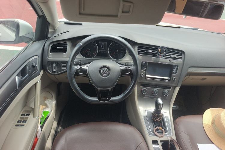 Used Volkswagen Golf 2014 1.4TSI Automatic Comfort Model Steering Wheel