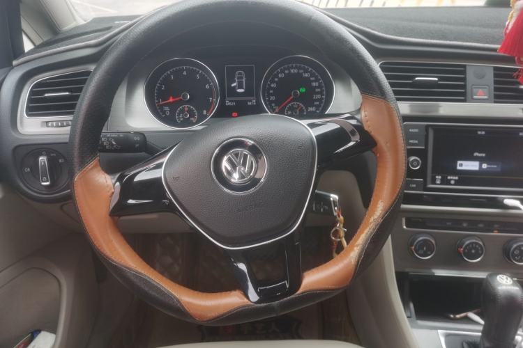 Used Volkswagen Golf 2014 1.4TSI Automatic Comfort Model Steering Wheel