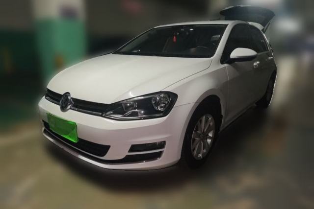 Volkswagen Golf 2014 1.6L Automatic Fashion Model usado