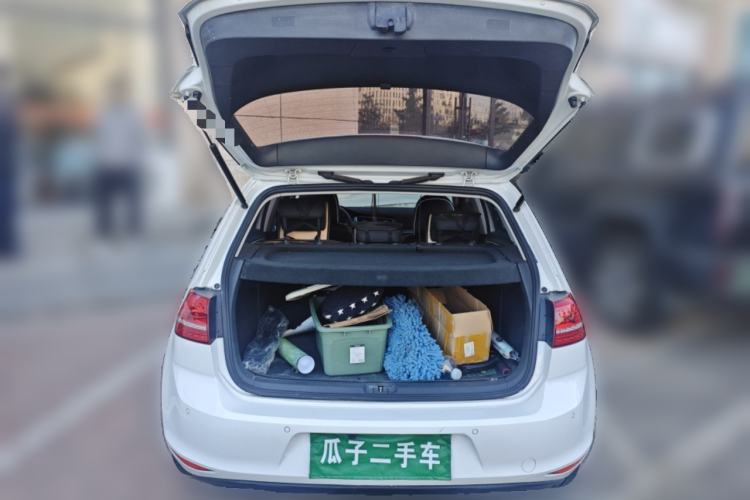 Used Volkswagen Golf 2014 1.6L Automatic Comfort Model Trunk