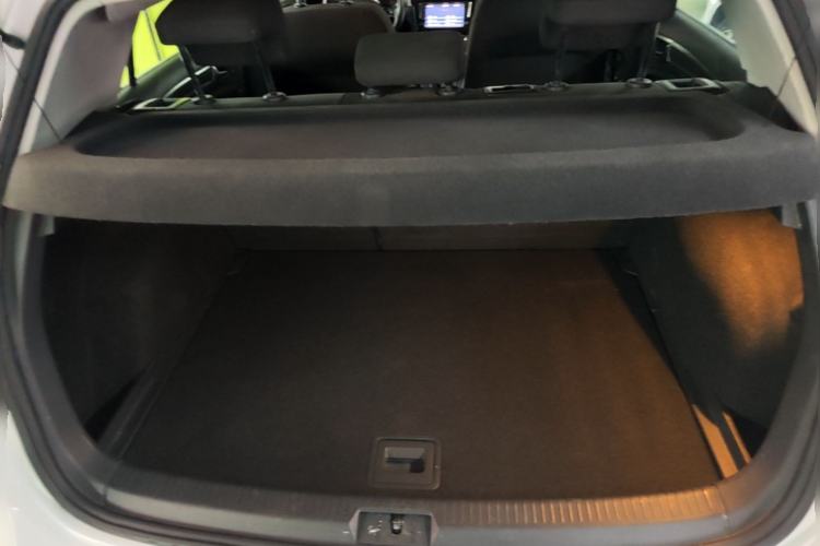 Used Volkswagen Golf 2014 1.4TSI Automatic Comfort Model Trunk