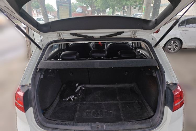 Used Volkswagen Golf 2014 1.4TSI Automatic Comfort Model Trunk