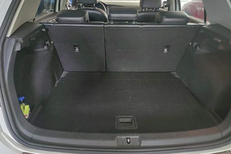 Used Volkswagen Golf 2014 1.4TSI Automatic Luxury Model Trunk