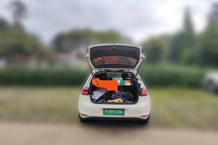 Used Volkswagen Golf 2014 1.6L Manual Fashion Edition Trunk