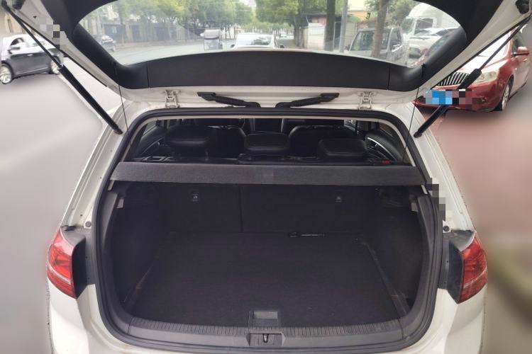 Used Volkswagen Golf 2014 1.4TSI Automatic Comfort Model Trunk