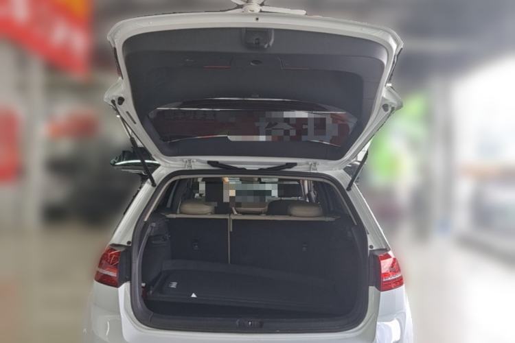 Used Volkswagen Golf 2014 1.4TSI Automatic Comfort Model Trunk