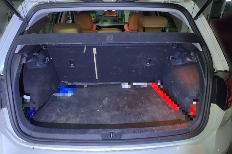 Used Volkswagen Golf 2014 1.6L Automatic Comfort Model Trunk