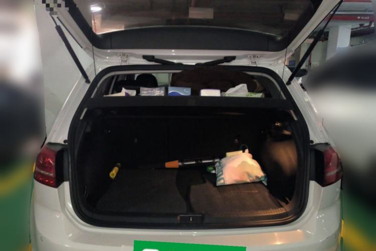 Used Volkswagen Golf 2014 1.6L Automatic Comfort Model Trunk